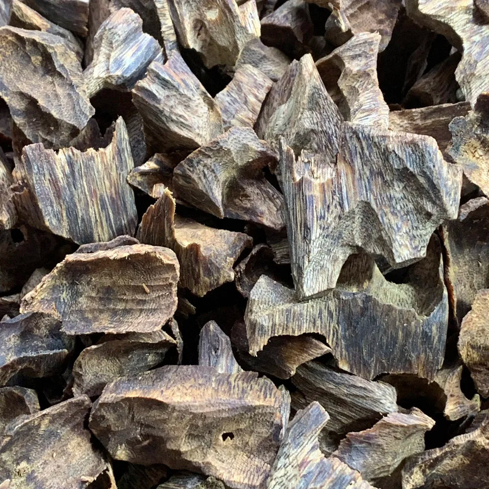 Very High quality Genuine Chinese Incense Wood Chips (Yellow Oil Natural)